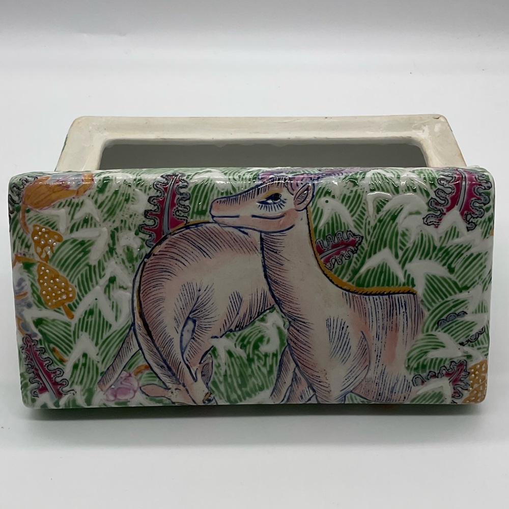 VINTAGE PORCELAIN BOX WITH LID BY CHINA TRADER